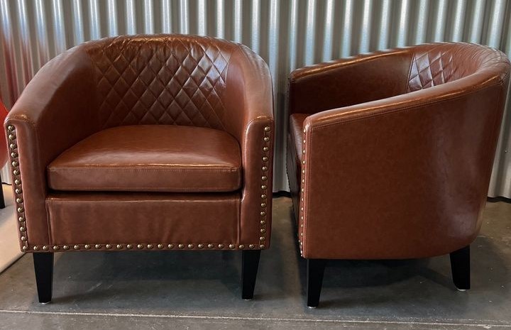 Modern PU Leather Upholstered Accent Barrel Chair with Nailheads and Solid Wood Legs